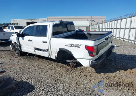 2024 Nissan Titan Pro-4X 4X4 z USA, uszkodzony, nr VIN 1N6AA1ED8RN100010